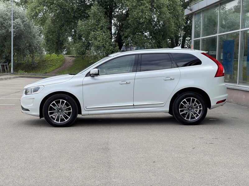 VOLVO XC 60 D5 INSCRIPTION 2013 2.4D 158kw